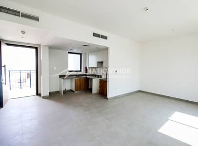 1 Bedroom Apartment for Sale in Al Ghadeer, Abu Dhabi - Elegant 1BR| Stylish Layout| Rented| Prime Area