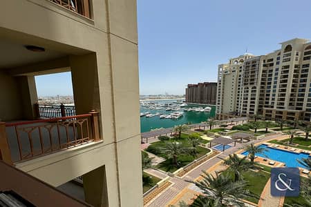 2 Bedroom Flat for Rent in Palm Jumeirah, Dubai - Unfurnished  | Great Views | Vacant