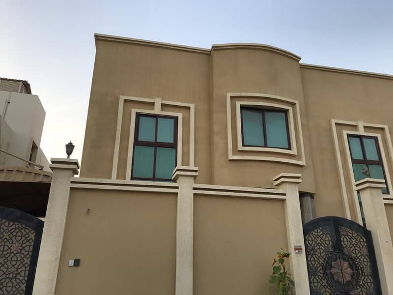 First floor villa including electricity and water in the al muwaihat
