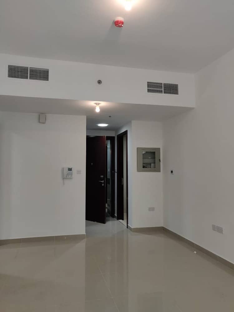 BRAND NEW 1 BEDROOM HALL WITH BALCONY AND BASEMENT PARKING AT MUSSAFAH SHABIA 9