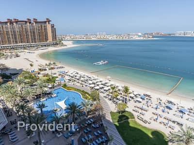 2 Bedroom Apartment for Rent in Palm Jumeirah, Dubai - Fully Furnished | Fully Upgraded | Sea View