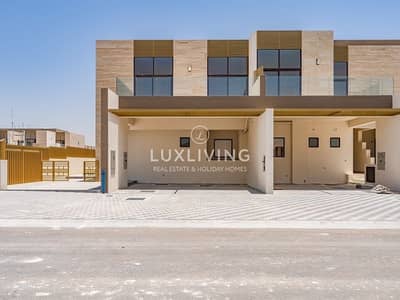 4 Bedroom Villa for Sale in Mohammed Bin Rashid City, Dubai - Prime Location| Corner Unit| Single Row