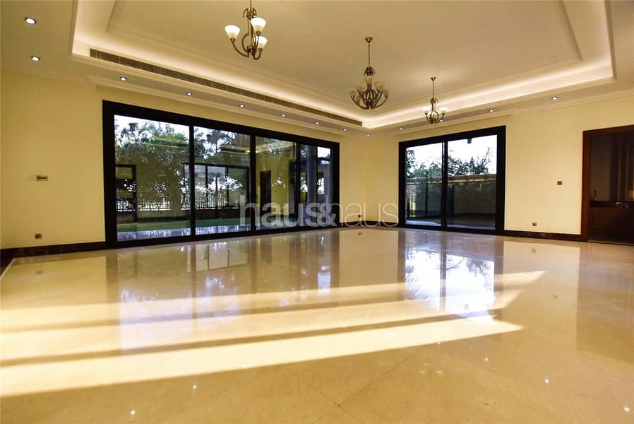 Elevator | Private | Underground parking Elevator | Private | Underground parking