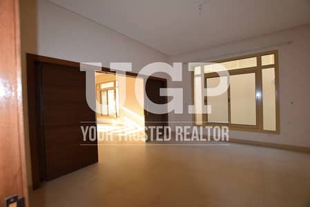 Spacious 5BR villa with Private Pool and parking Spacious 5BR villa with Private Pool and parking