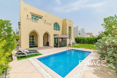 4 Bedroom Villa for Rent in Jumeirah Islands, Dubai - GARDEN HALL - PRIVATE POOL - EXCLUSIVE