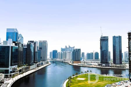 Studio for Rent in Business Bay, Dubai - BURJ & CANAL VIEW | SPACIOUS | PRIME LOCATION