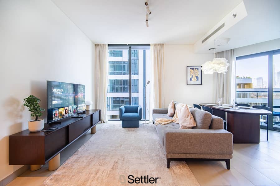 Cozy 2-bdr apartment in Sobha Waves | Free Parking lot | Fully equipped with everything necessary for life