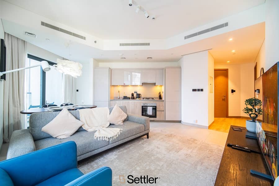 Cozy 2-bdr apartment in Sobha Waves | Free Parking lot | Fully equipped with everything necessary for life