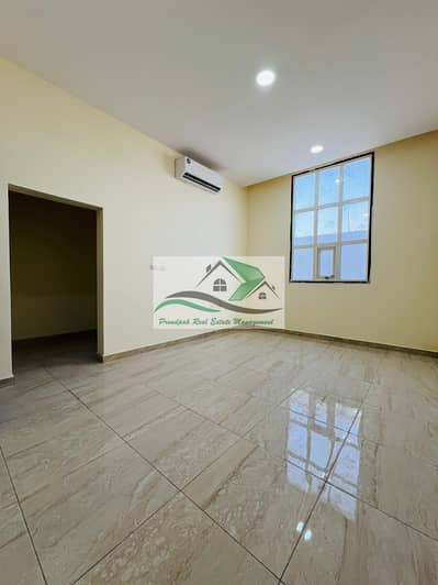 2 Bedroom Flat for Rent in Baniyas, Abu Dhabi - 3a4d6865-e045-4121-b411-8889b40bfcc3. jpeg
