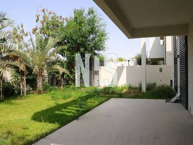 5 Bedroom Villa for Sale in Yas Island, Abu Dhabi - large 5 bedroom villa | single row | affordable price