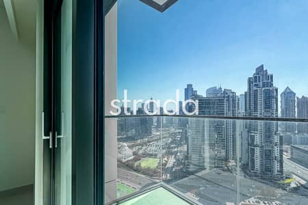 2 Bedroom Apartment for Rent in Downtown Dubai, Dubai - High floor | Middle unit | Sea views