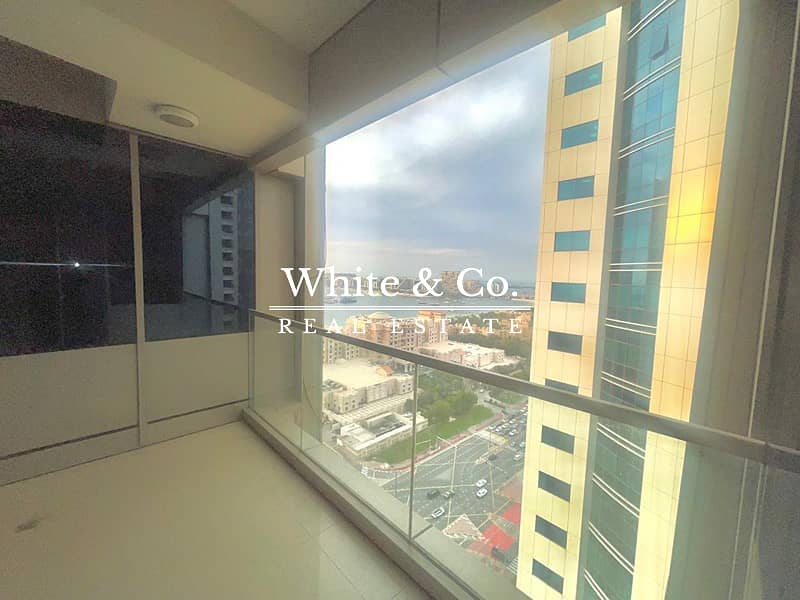 Vacant | Partial Sea View | Chiller Free Vacant | Partial Sea View | Chiller Free