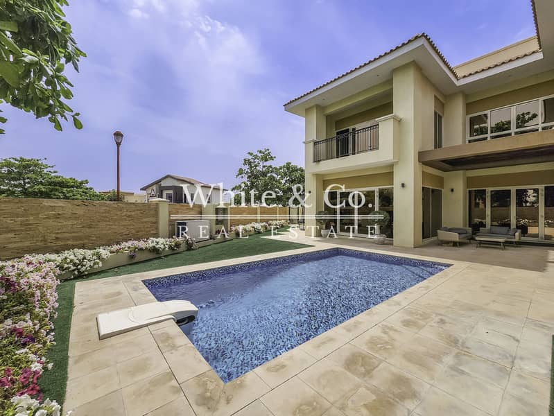 Open Living | Large Villa | Ready to Move