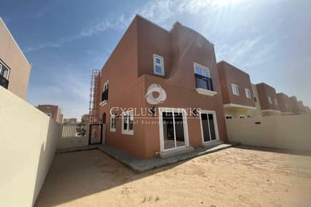 4 Bedroom Townhouse for Sale in Dubailand, Dubai - Vacant Mid June | Single Row | Green Belt