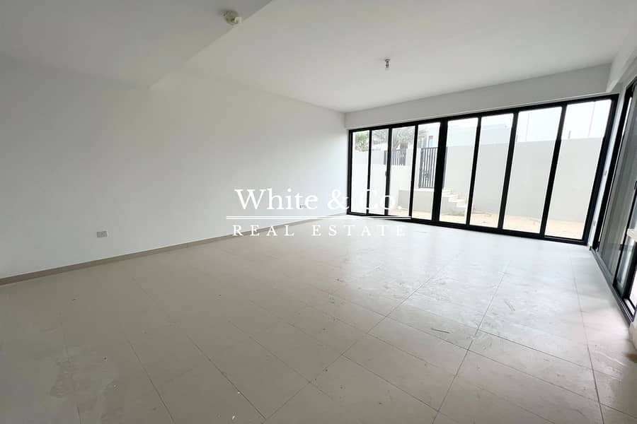 Таунхаус в Дубайлэнд，Черривудс, 4 cпальни, 250000 AED - 8961751