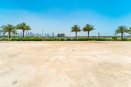 Plot for Sale in Pearl Jumeirah, Dubai - Prime Location | Sea View | Single Row