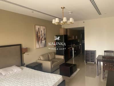 Studio for Rent in Downtown Dubai, Dubai - Fully Furnished | Mid Floor | With Balcony