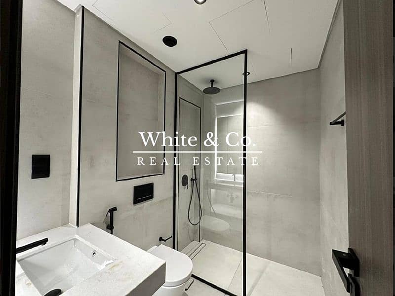 Luxurious 1 Bed | Prime Location | Modern Fin - Image 7