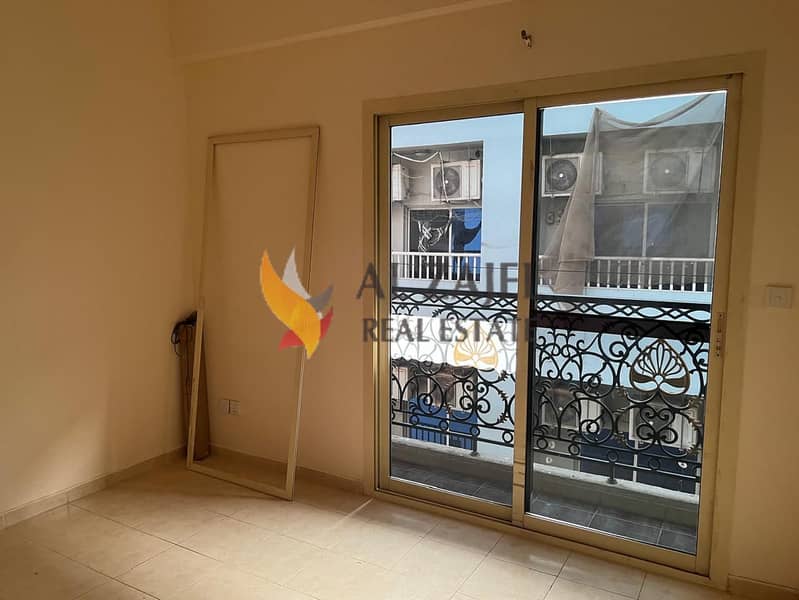 10 Hall 3. jpeg