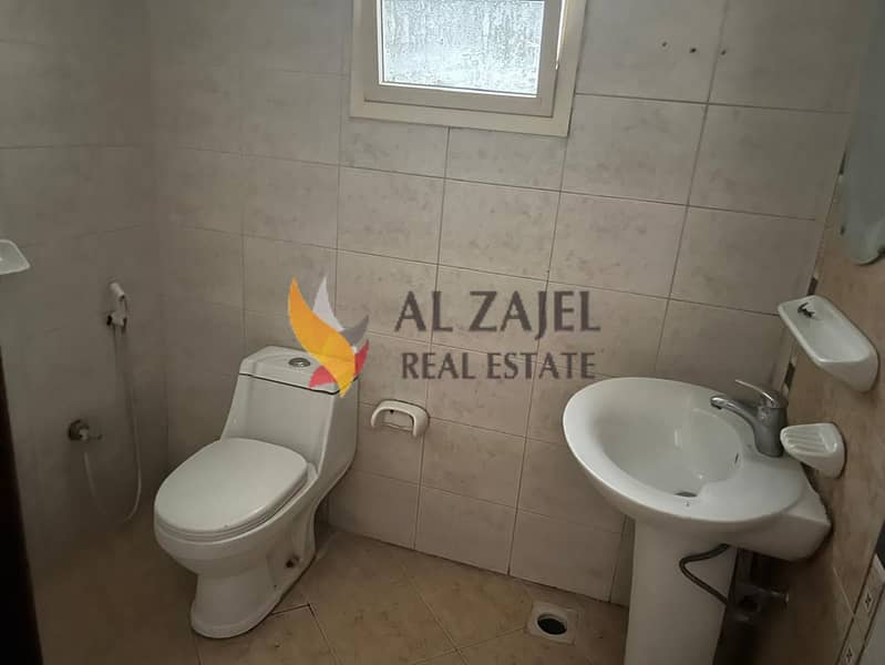 11 Bath room. jpeg
