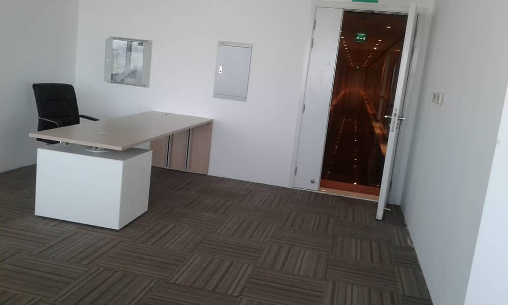 Available office for rent-Sheikh Zayed Road