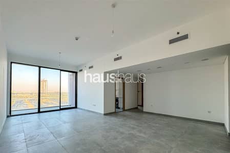2 Bedroom Flat for Rent in Jumeirah Village Circle (JVC), Dubai - Unfurnished | Large Layout | Huge Balcony | Vacant