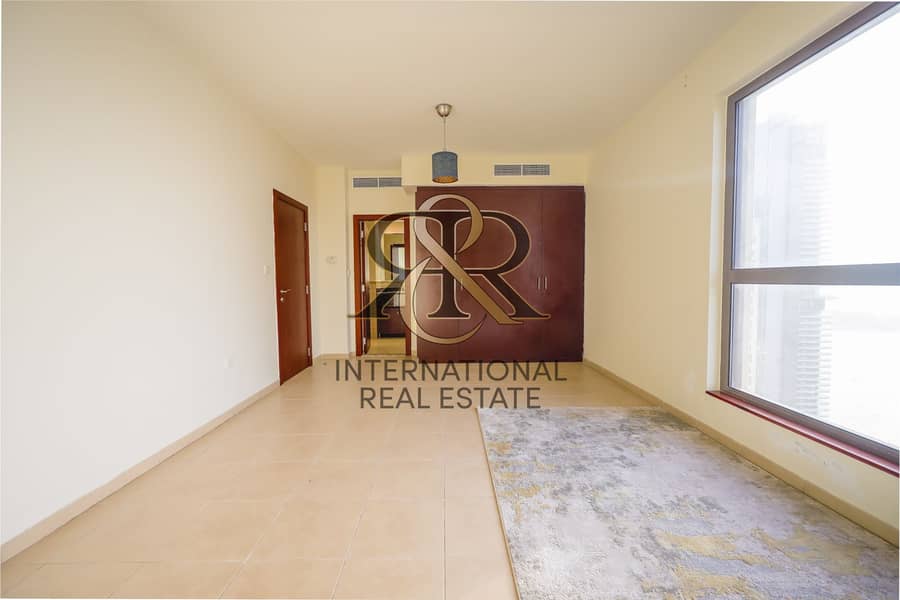 12 0R9A0053-HDR. jpg