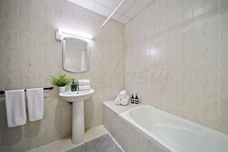23 QQ_Marina Wharf 1_2602_Low Res-4. jpg