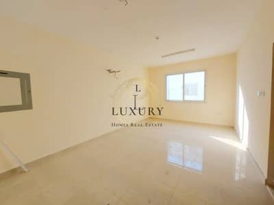 Labour Camp for Rent in Al Noud, Al Ain - Brand New | With All Facilities | Well  Maintained