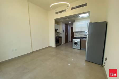 Studio for Rent in Al Furjan, Dubai - Big Studio | Kitchen Appliances | Bright Unit