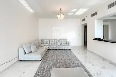 2 Bedroom Apartment for Rent in Business Bay, Dubai - Luxurious Unit | Spacious | Canal and Sea View