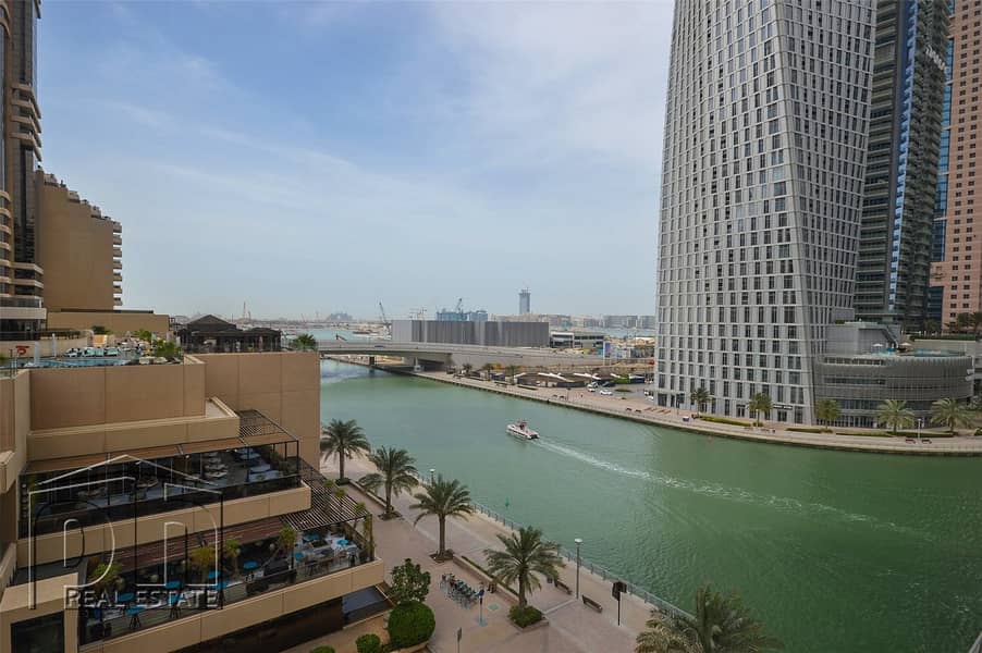 Amazing 2 bedroom unfurnished flat with great marina views