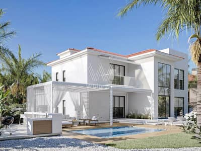 4 Bedroom Villa for Sale in Jumeirah Islands, Dubai - Luxury Upgraded Villa | Private Pool and Garden