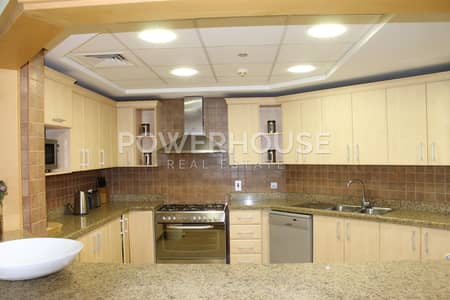 3 Bedroom Flat for Rent in Palm Jumeirah, Dubai - Well Maintained | Direct Beach Access | Vacant
