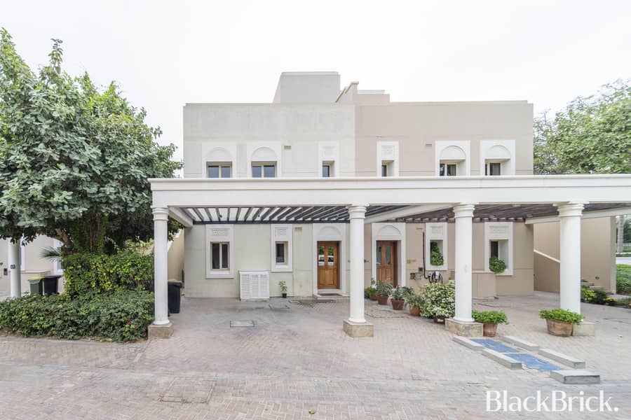 Beautiful 3 Bed Villa in Emirates Hills | Vacant | View Today