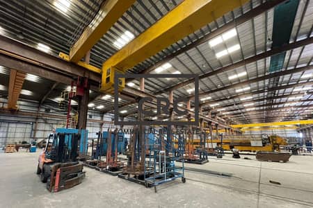 Warehouse for Sale in Jebel Ali, Dubai - Manufacturing Warehouse | Cranes | Big Plot