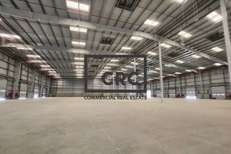 Warehouse for Rent in Al Mafraq, Abu Dhabi - 4400 sqm |  Prime Location | High-Quality Build