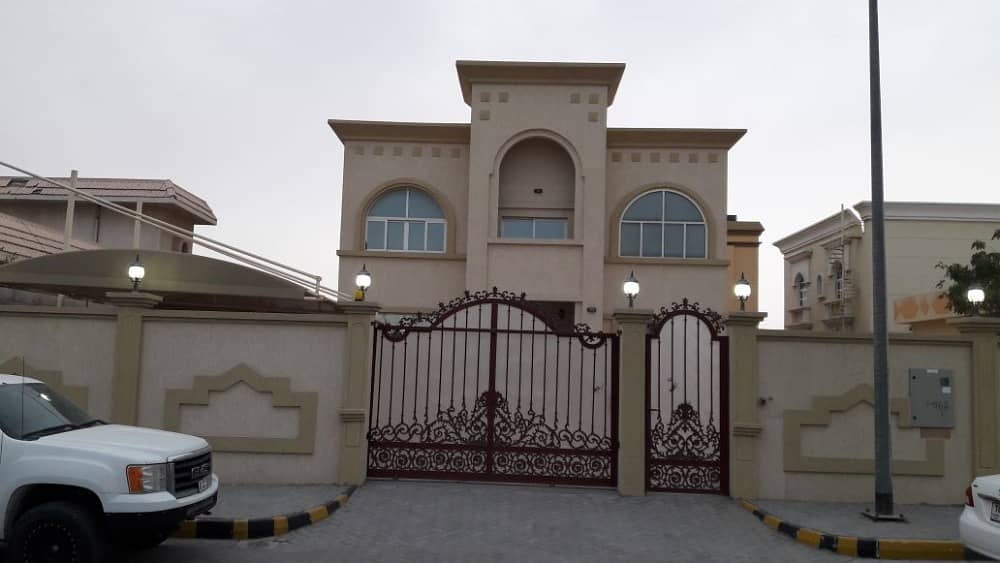 beautiful villa for sale in Al azra sharjah
