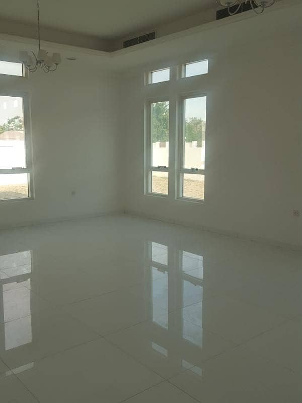 Villa for rent in al jarayen sharjah