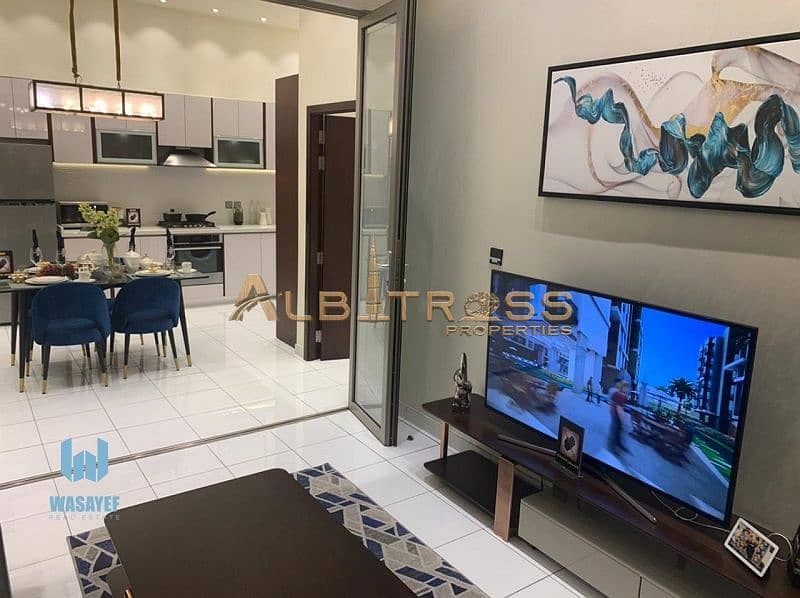 6 SEMI FURNISHED /IDEAL LOCATION /CANAL VIEW.