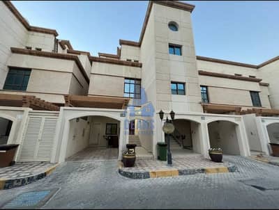 فیلا 3 غرف نوم للايجار في المقطع، أبوظبي - فیلا في المقطع 3 غرف 125000 درهم - 9090038