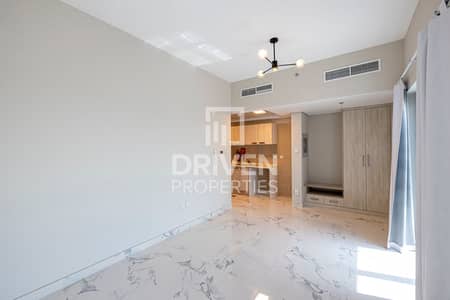 Studio for Sale in Dubai South, Dubai - Well Maintained and Bright Unit | Tenanted
