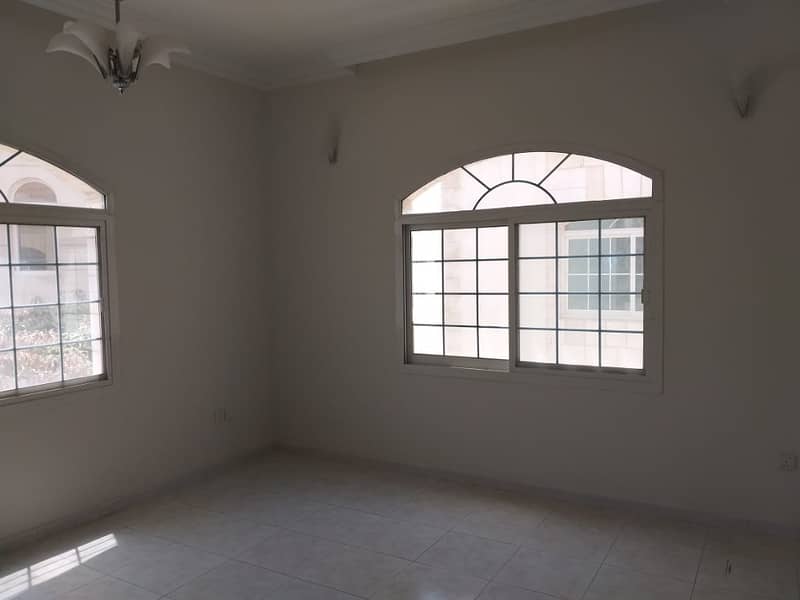 Spacious 5 BHK D/S villa with 2 master rooms, majlis, 2 living dining, maid room, covered parking, C A/C