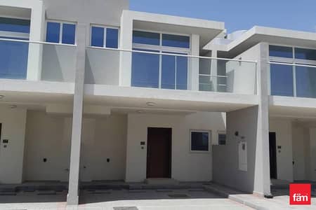 3 Bedroom Villa for Sale in DAMAC Hills 2 (Akoya by DAMAC), Dubai - 3 BR affordable price - Rented- Middle unit