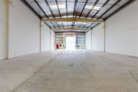 Warehouse for Rent in Dubai Industrial City, Dubai - Well-kept and Spacious Unit | No tax fees