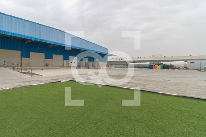 Excellent Condition 600Kw Power warehouse for Rent in JAFZA