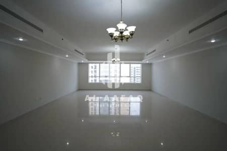4 Bedroom Apartment for Rent in Al Khan, Sharjah - Spacious 4bhk | Chiller Free | Master Bedroom | Parking free | Maids Room | Store Room