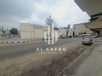 Studio for Rent in Industrial Area, Sharjah - Studio Apartment on Wahda Street. Easy Exit to Dubai