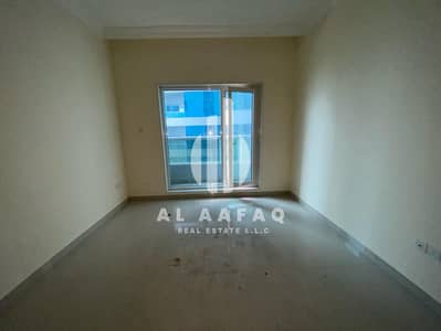 2 Bedroom Flat for Rent in Al Khan, Sharjah - Luxurious 2bhk | Chiller free | Master bedroom