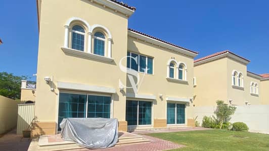 4 Bedroom Villa for Sale in Jumeirah Park, Dubai - PARK FACING UNIT | SINGLE ROW | DISTRICT 8
